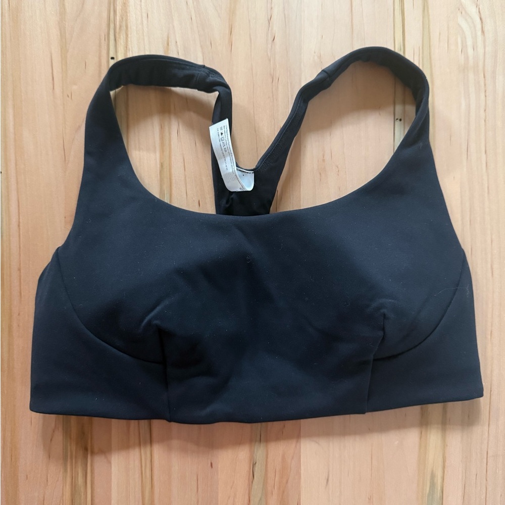 Lululemon Wunder Train Sports Bra - Size 8 - NWOT